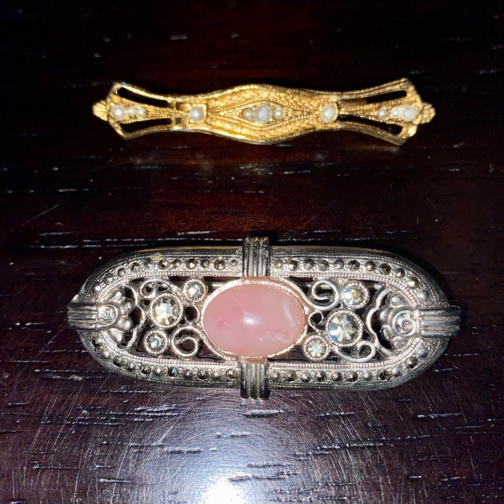Brand 1928 - 2 Pins.  From the 80’s.
